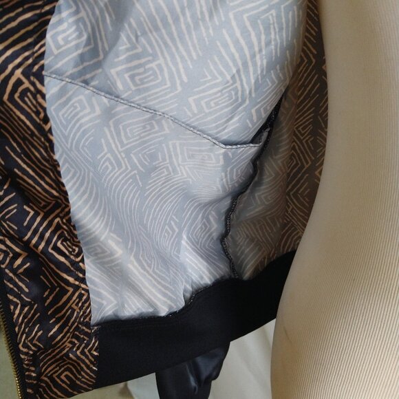 🥰💓 💓🥰 VOLCOM Bomber Jacket - Picture 10 of 16